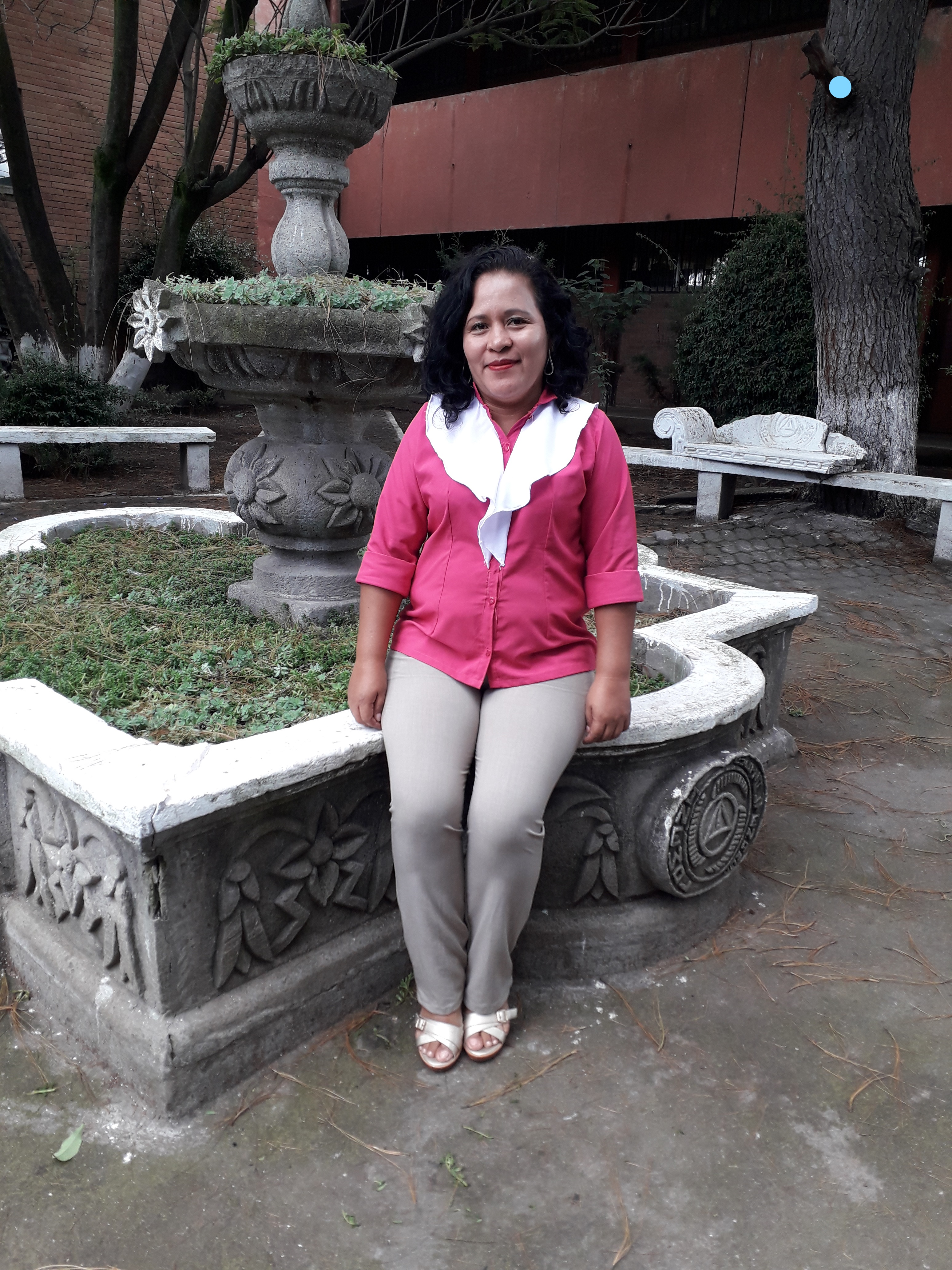 Hola soy docente del Colegio Maya Mazatenango departamento de Suchitepéquez del país Guatemala. 