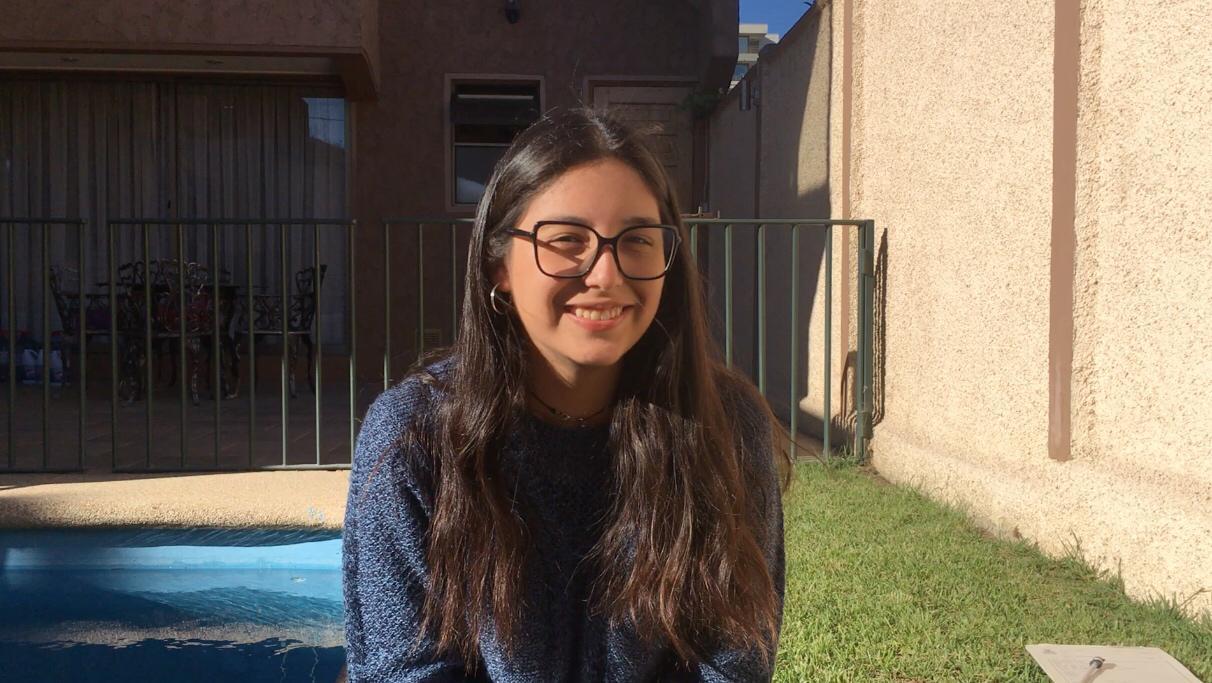 FERNANDA HEREDIA TIENE 17 AÑOS Y CURSA 4° MEDIO, ACTUALMENTE TAMBIÉN ES VOCERA DE CIENCIAS EN TREMENDAS FERNANDA HEREDIA TIENE 17 AÑOS Y CURSA 4° MEDIO, ACTUALMENTE TAMBIÉN ES VOCERA DE CIENCIAS EN TREMENDAS