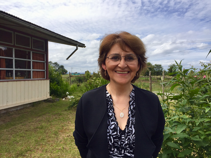 Karina Mutis profesora de Educación General Básica Karina Mutis profesora de Educación General Básica