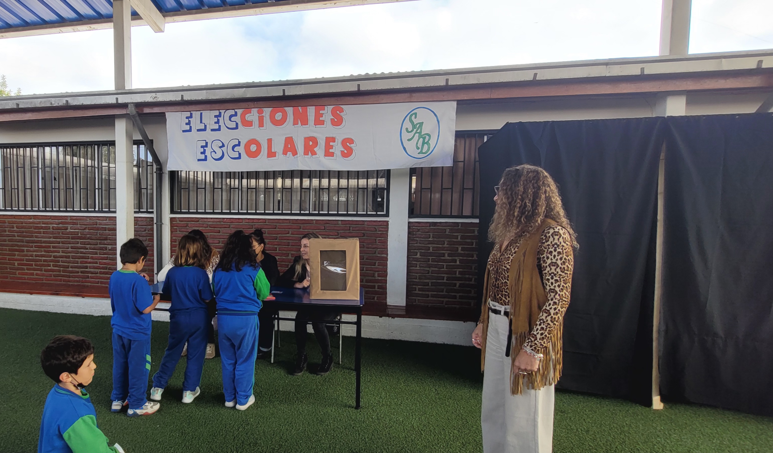 Comunidad de aprendizaje colegio San Alfonso de El Boldo, Curicó, realizando procesos de votación para elegir directiva año 2023