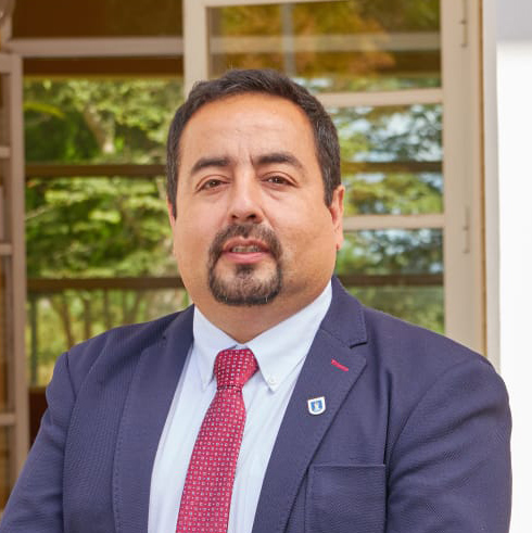 Cristian Pozas Contreras, Encargado de Convivencia Escolar del Liceo Bicentenario People Help People Cristian Pozas Contreras, Encargado de Convivencia Escolar del Liceo Bicentenario People Help People