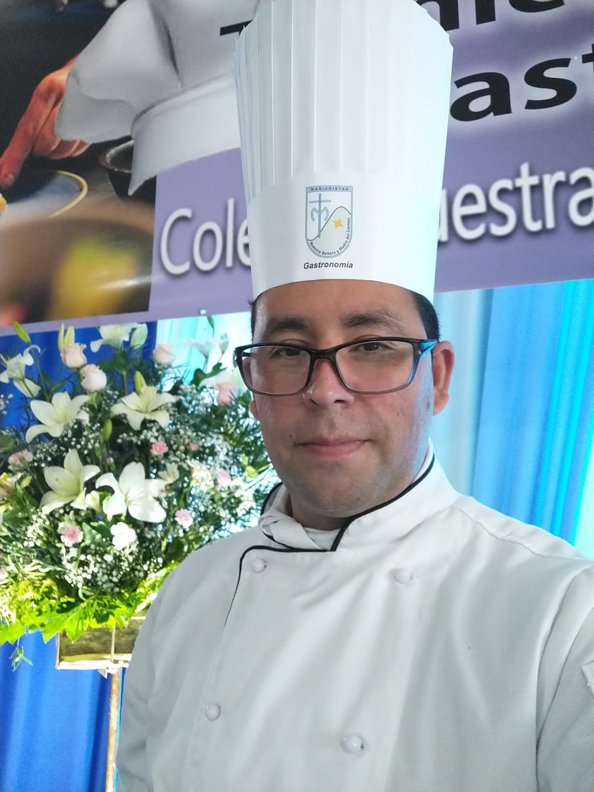 Cristian Espinoza, coordinador técnico de Gastronomía del Colegio Nuestra Señora y Madre del Carmen de Melipilla Cristian Espinoza, coordinador técnico de Gastronomía del Colegio Nuestra Señora y Madre del Carmen de Melipilla