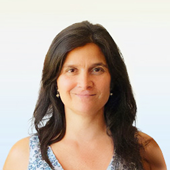 Magdalena Casanova, profesional de apoyo del Programa Educación Rural del Área Aprendizajes para el Siglo XXI de la División de Educación General del Mineduc Magdalena Casanova, profesional de apoyo del Programa Educación Rural del Área Aprendizajes para el Siglo XXI de la División de Educación General del Mineduc