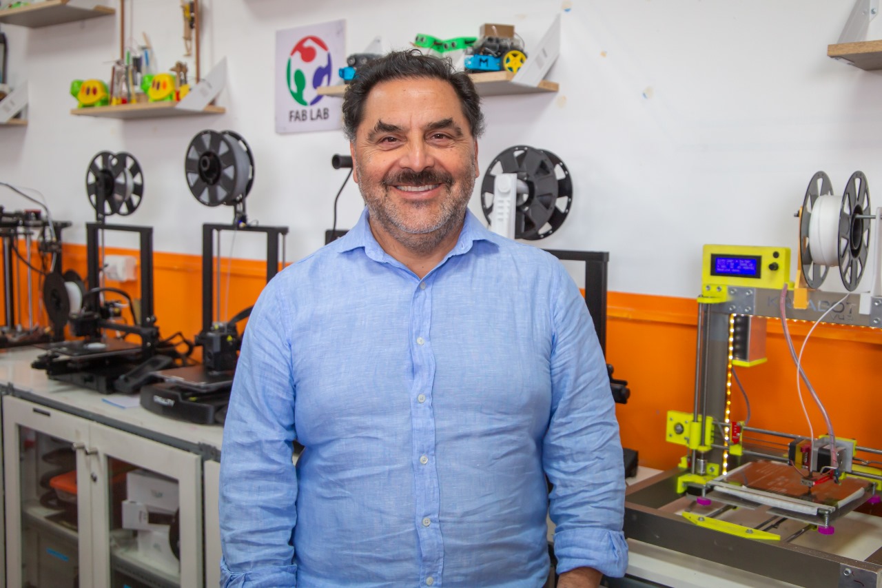 Ricardo Román, director del Colegio Alberto Blest Gana