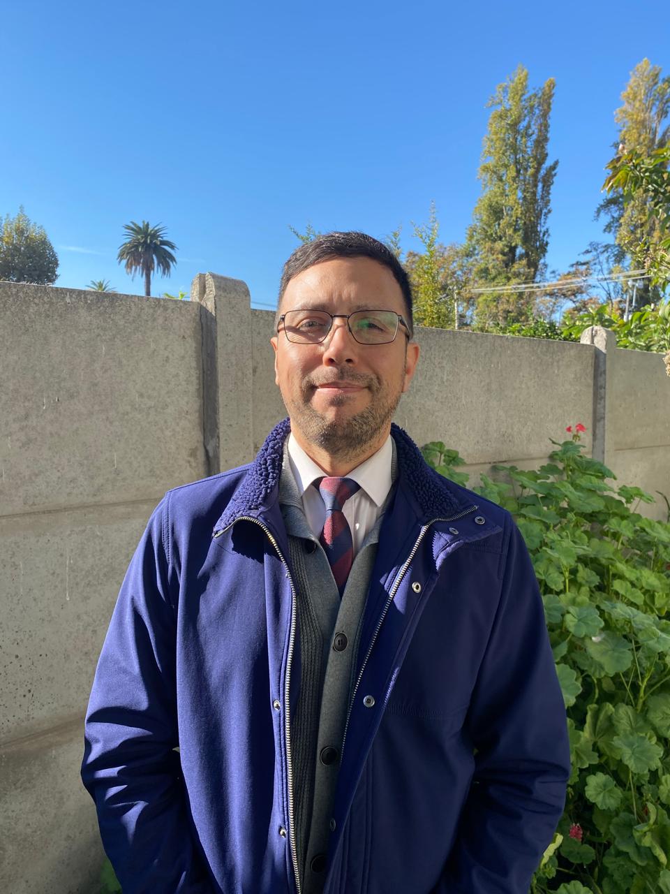 Pablo Pailamilla, profesor de Matemática