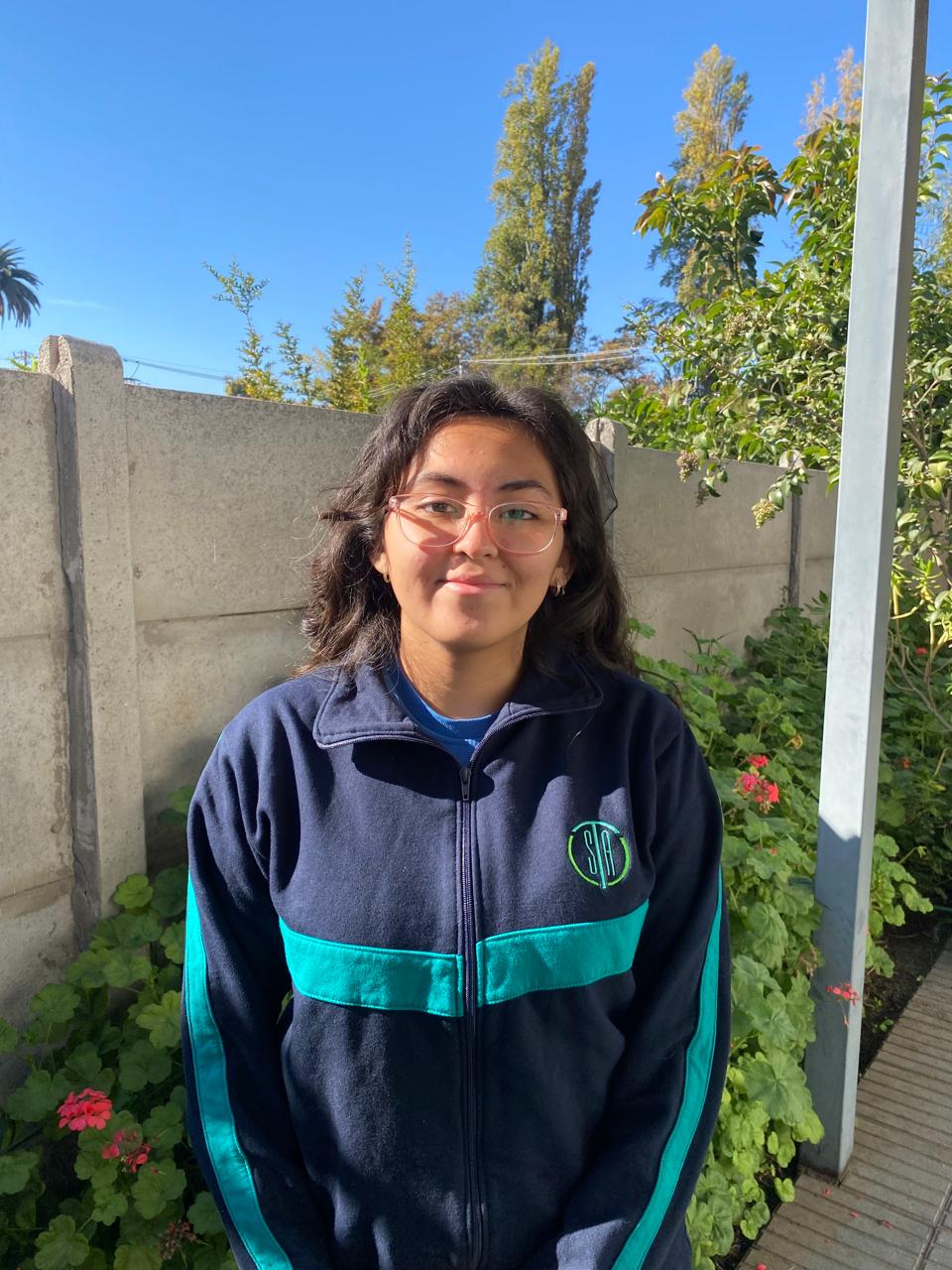 Victoria Henríquez, estudiante