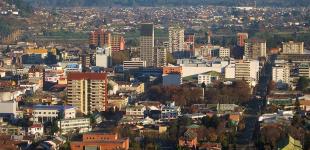 La imagen muestra la vista general de una ciudad