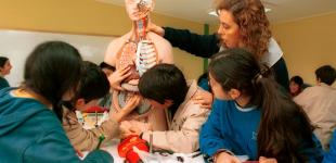 Celebra el Día Internacional de la Mujer junto a tus estudiantes con recursos que fomentan la igualdad de género