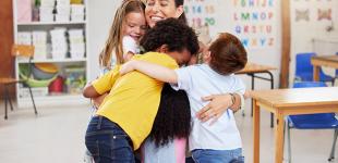 Día de la Técnico en Educación Paravularia: el valor de los cuidados y la enseñanza en la educación inicial
