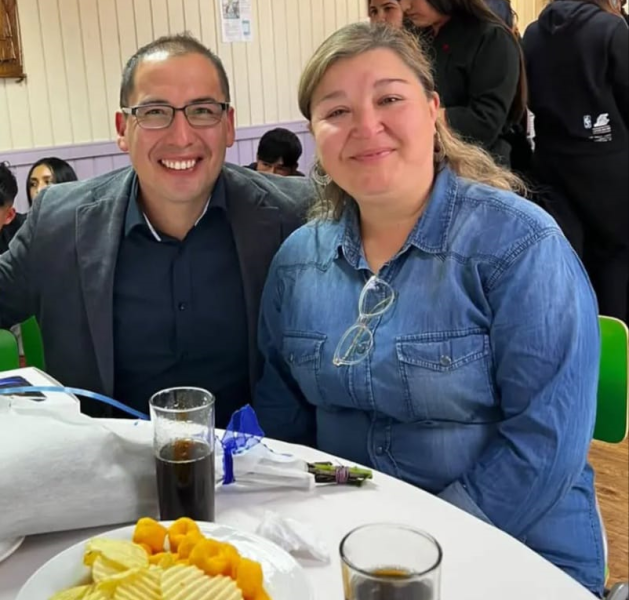 Robert Nahuelcheo Castillo y Jessica Ortega Rubilar