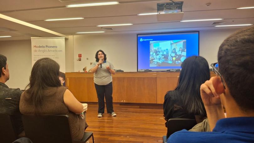 Martina Valdivia, estudiante de tercero medio de Administración de Empresas con mención en Recursos Humanos del Liceo Bicentenario Técnico Amancay