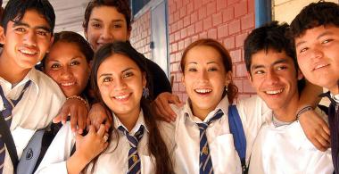 Fotografía de estudiantes sonriendo