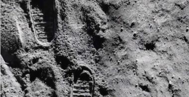 Huellas de seres humanos en la luna