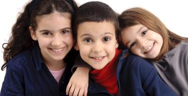 niñas y niño